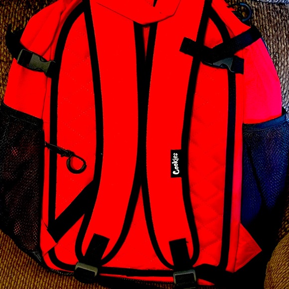 Brand New in The Bag. “ COOKIES BRAND “ ~ Authentic Medium/Large Backpack. - Picture 2 of 3